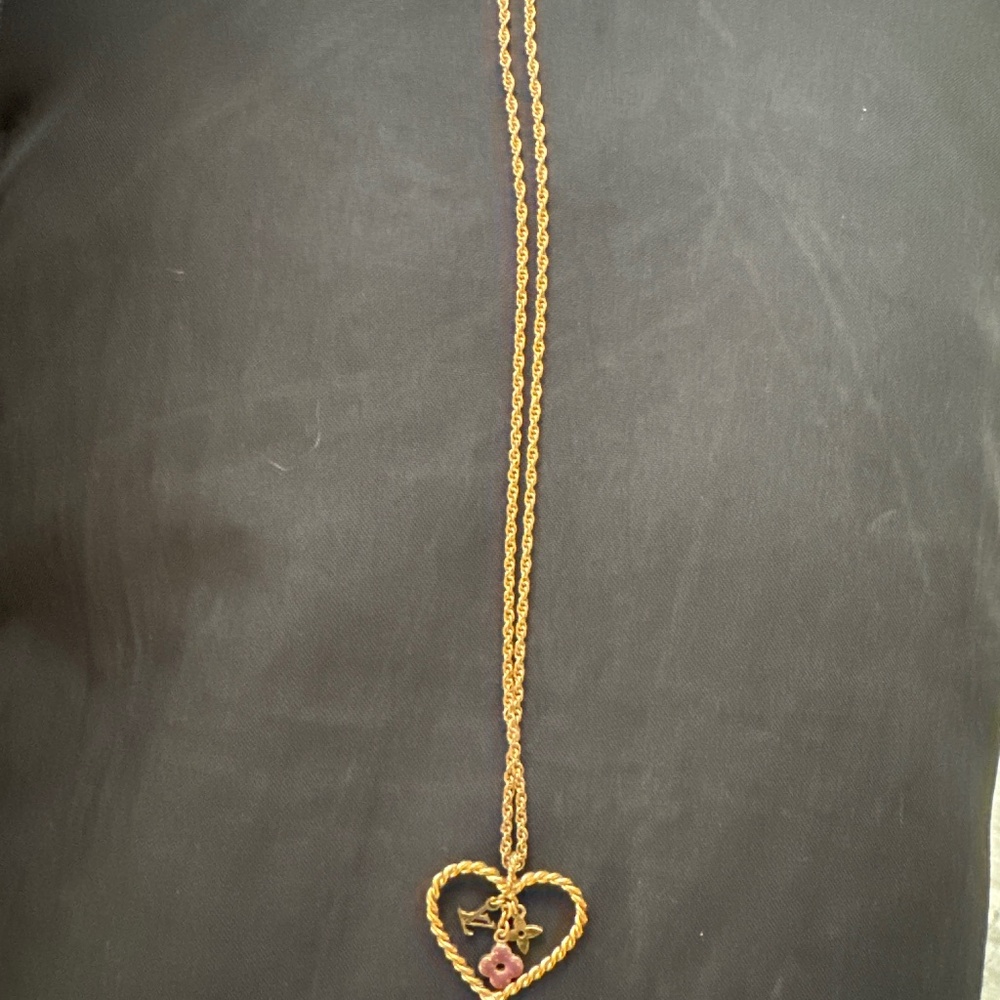LV necklace original